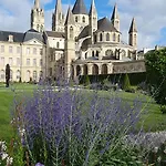 T2, Centre Daire Caen