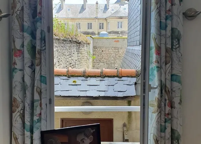 T2, Centre Apartment *